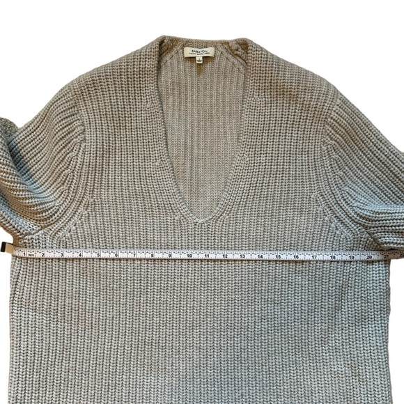 Babaton Gray V-Neck Sweater - Picture 4 of 7